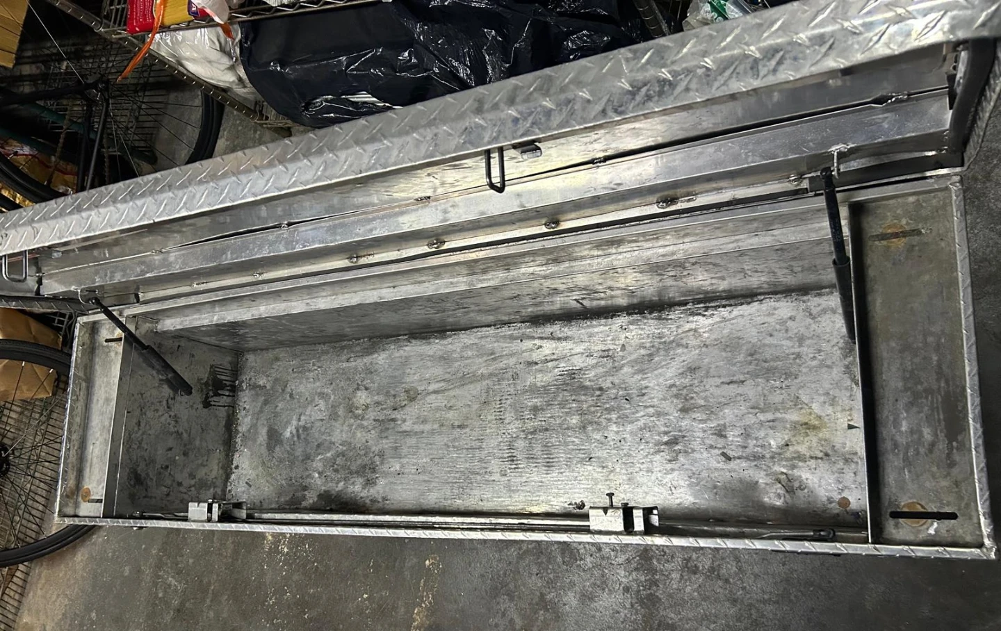 Craftsman Aluminum Crossover Truck Toolbox - photo 2