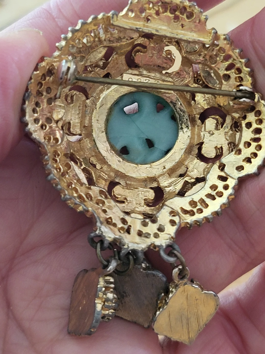 Vintage Gold Tone Brooch with Green Stone - photo 3