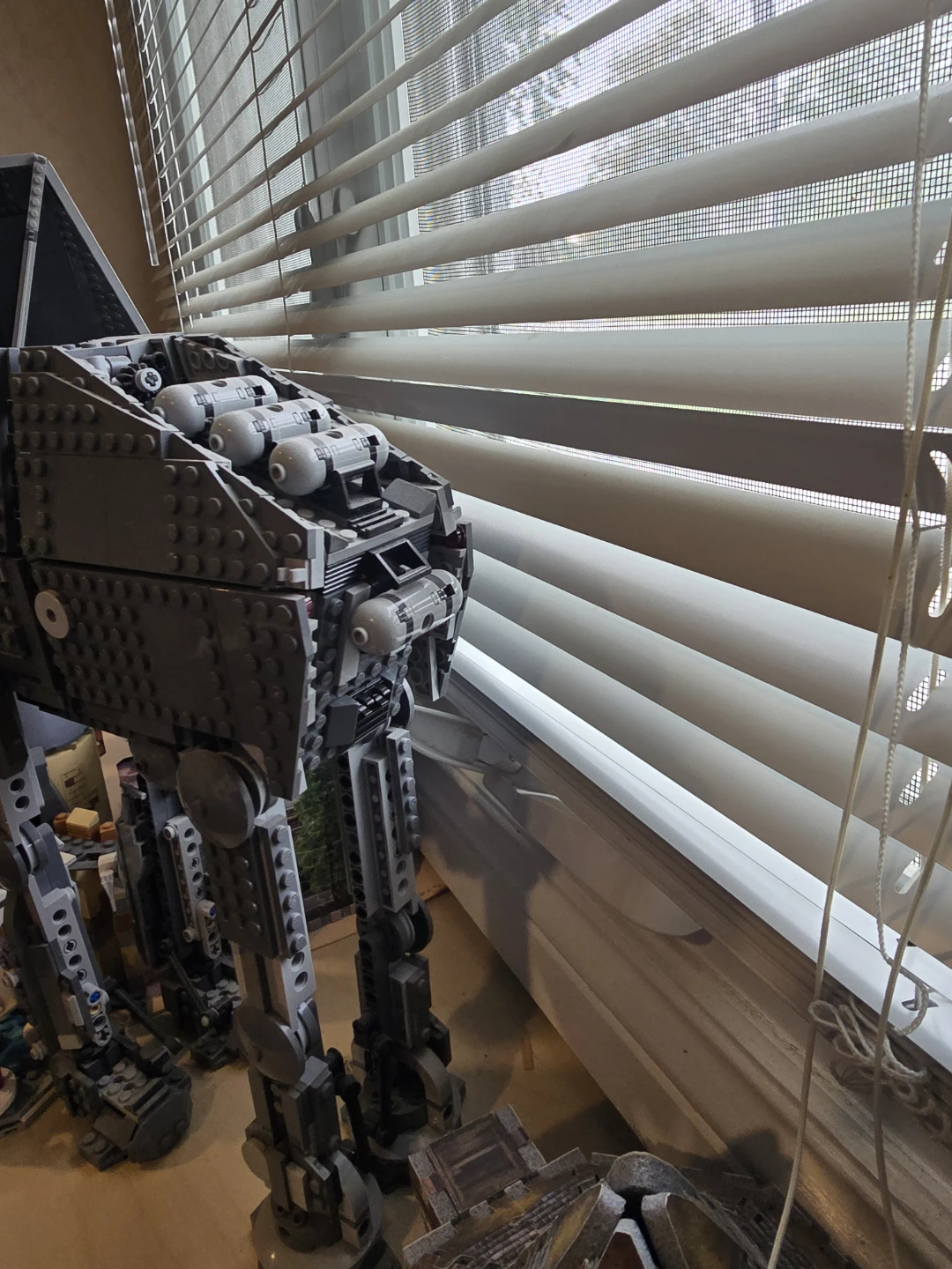 LEGO Star Wars AT-AT Walker - photo 3