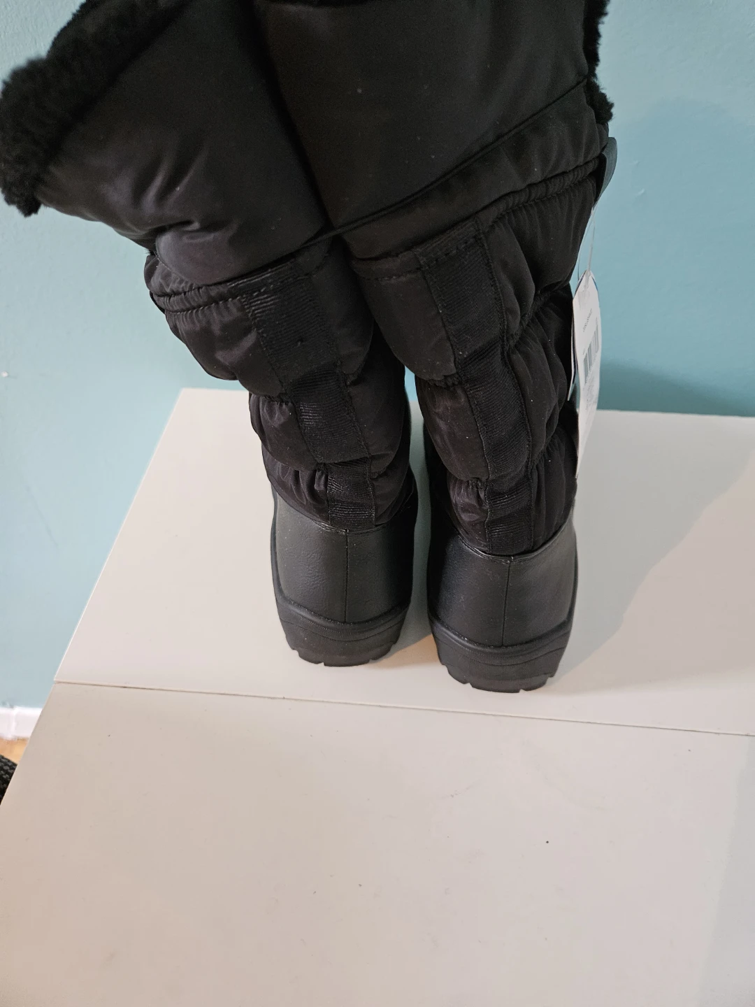 BNWT)Black Size 7 Womens Winter boots - photo 3