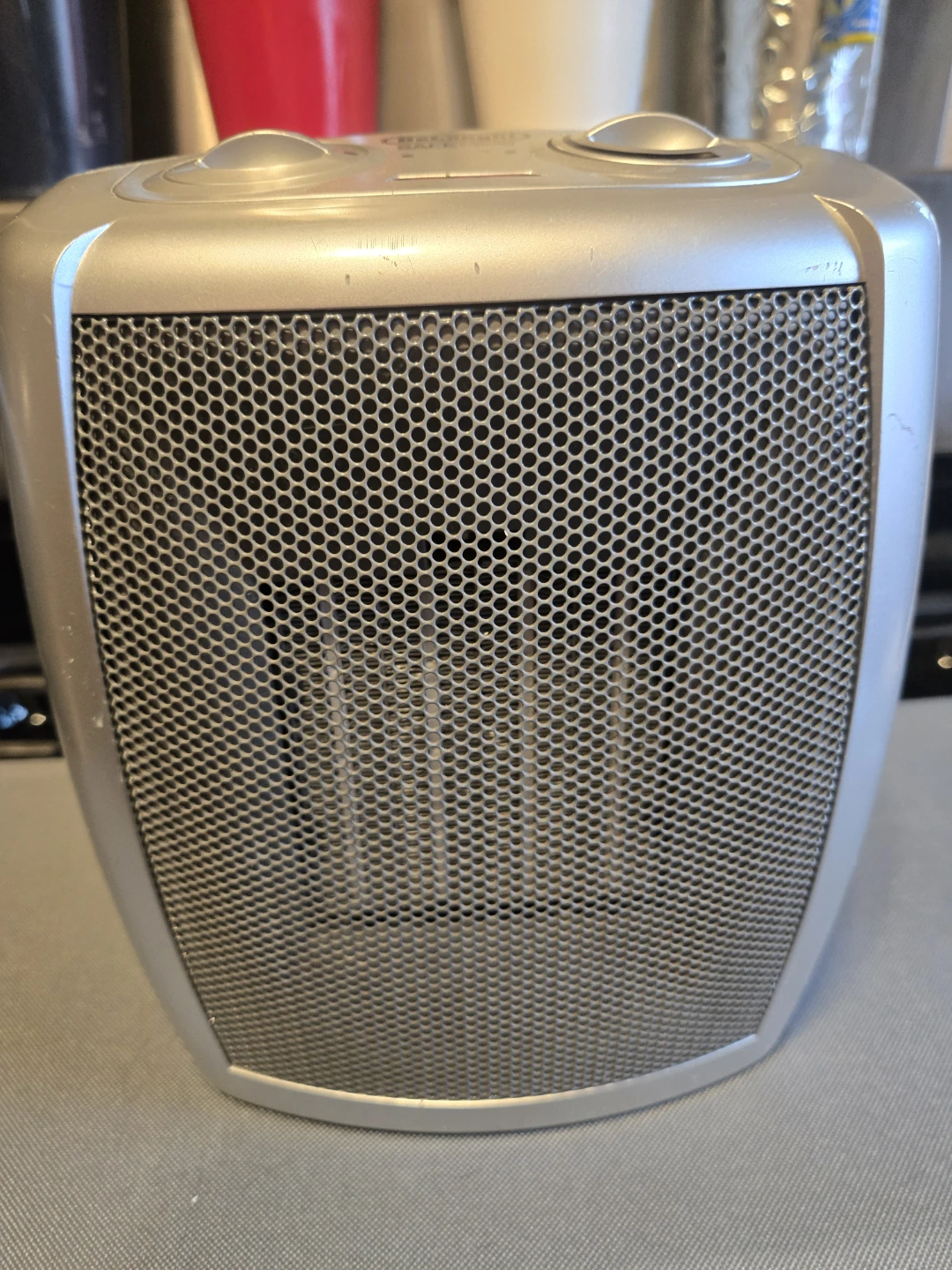 DeLonghi SafeHeat Ceramic Heater DCH1030