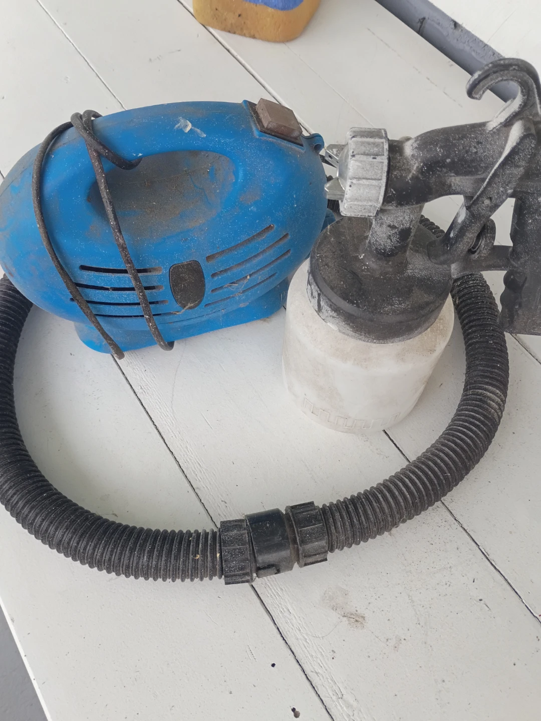Electric Paint Sprayer - photo 2