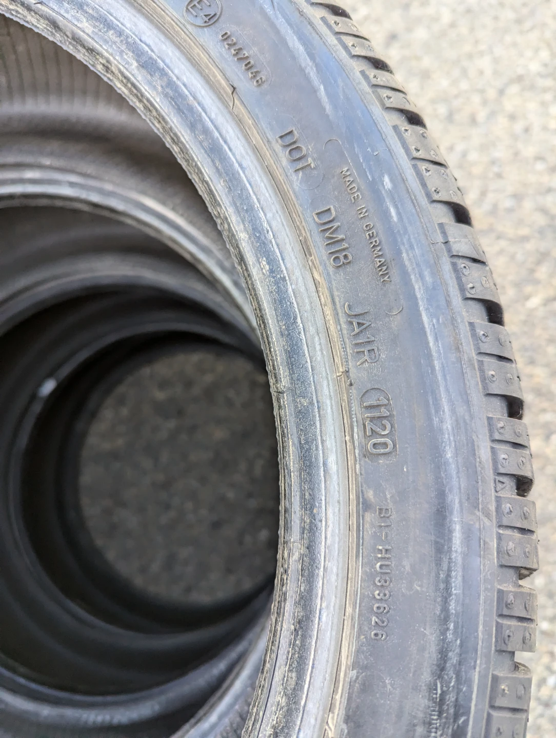 235/40R19 Dunlop SP Winter Sport 3D Tires - photo 2