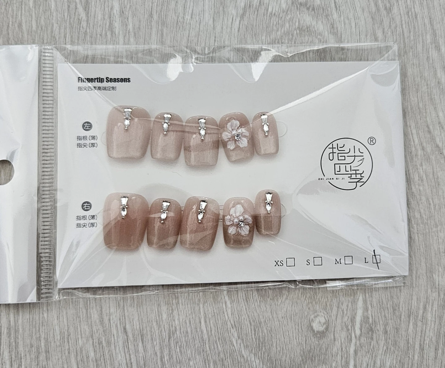 Fingertip Seasons Press-On Nails Size L