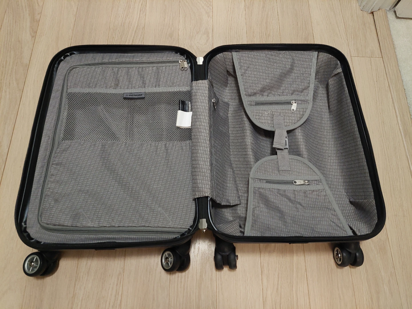 SWISSGEAR Wenger Luggage - photo 2
