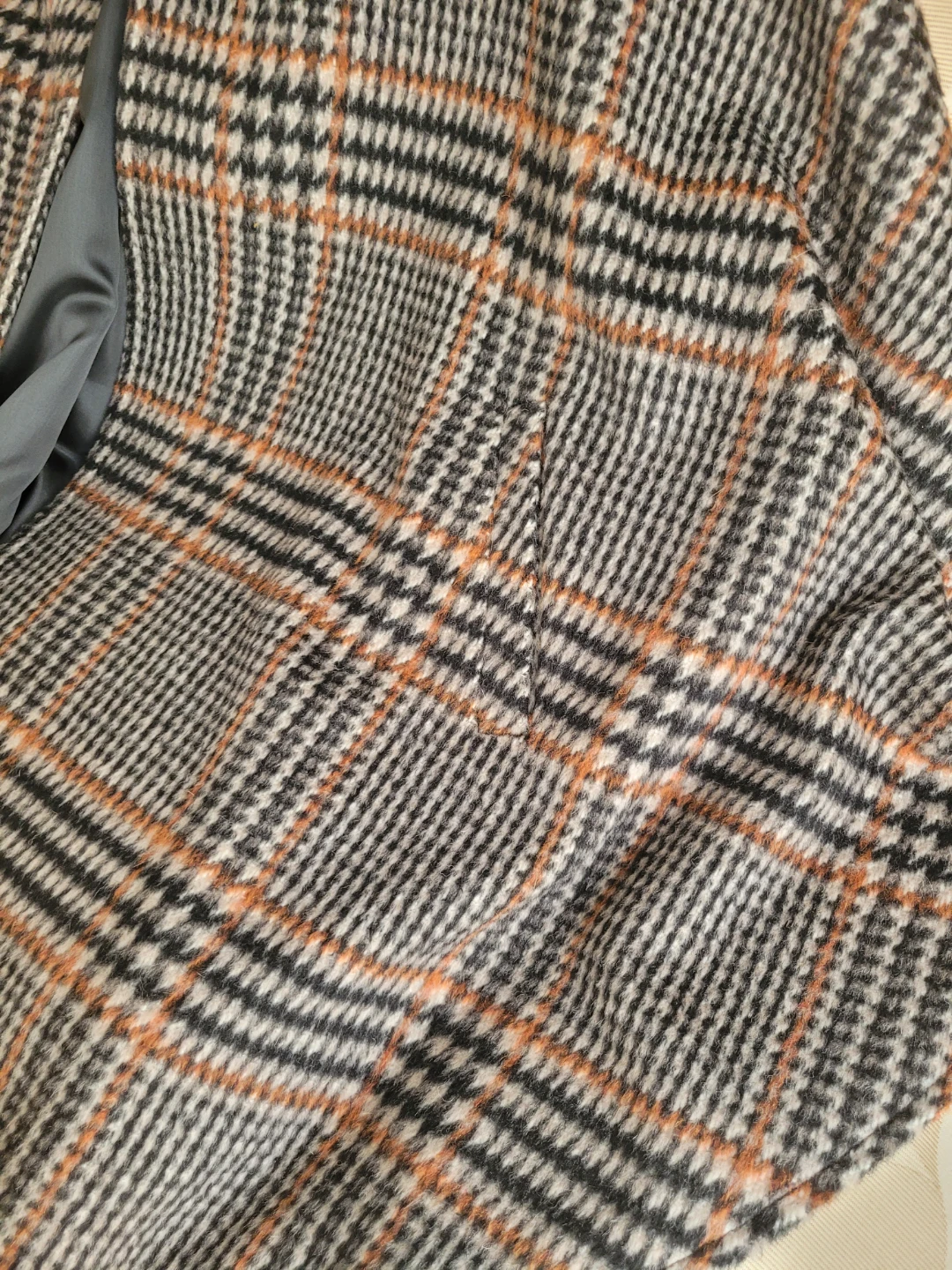 Barringtons Plaid Cape with Fur Trim - photo 3