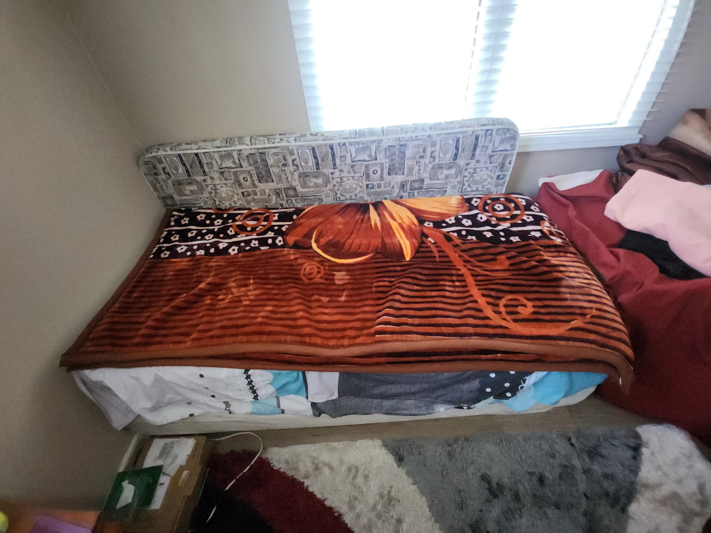 Box springs and mattresses - photo 3