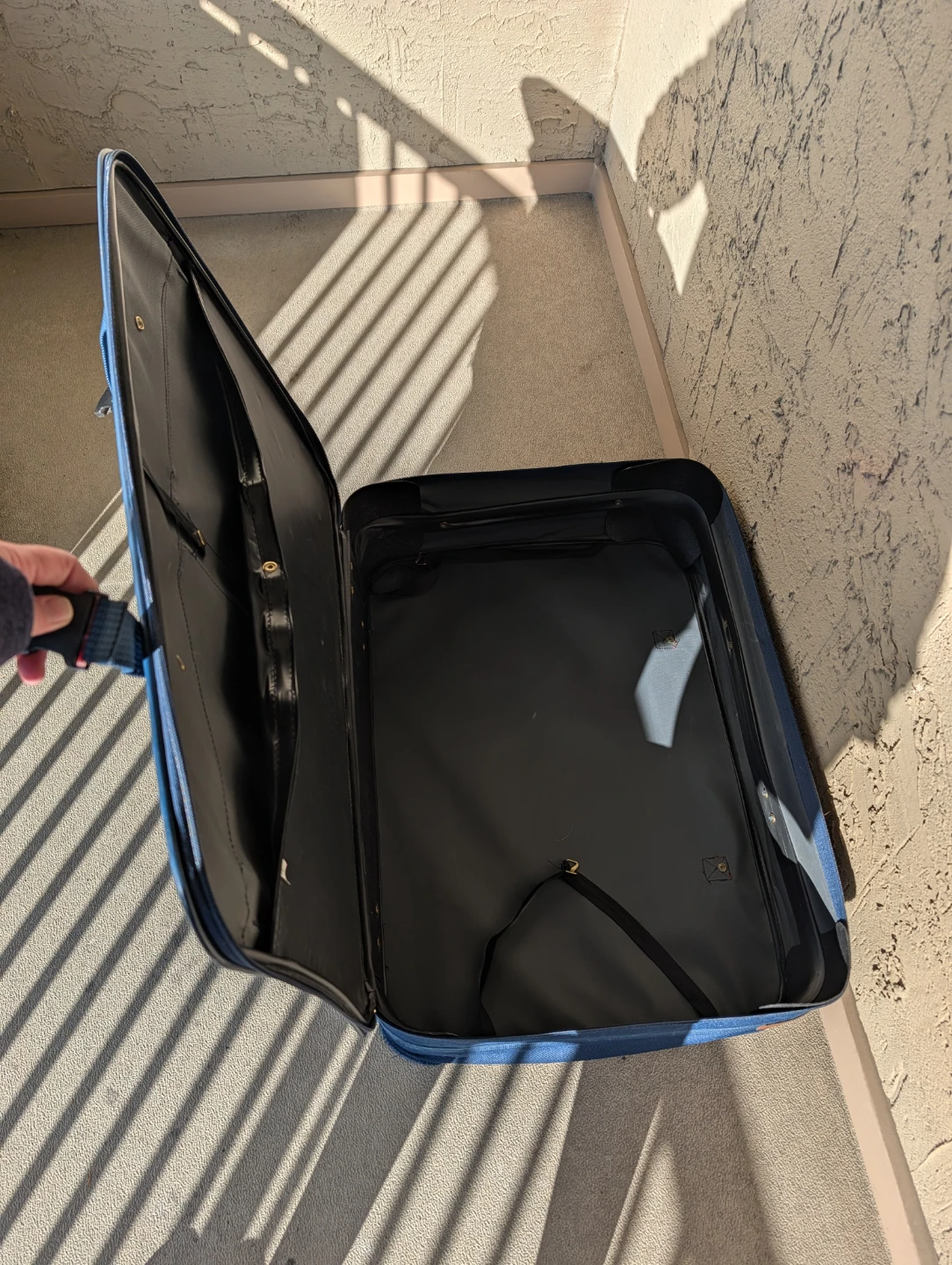 Buxton blue rolling suitcase - photo 2
