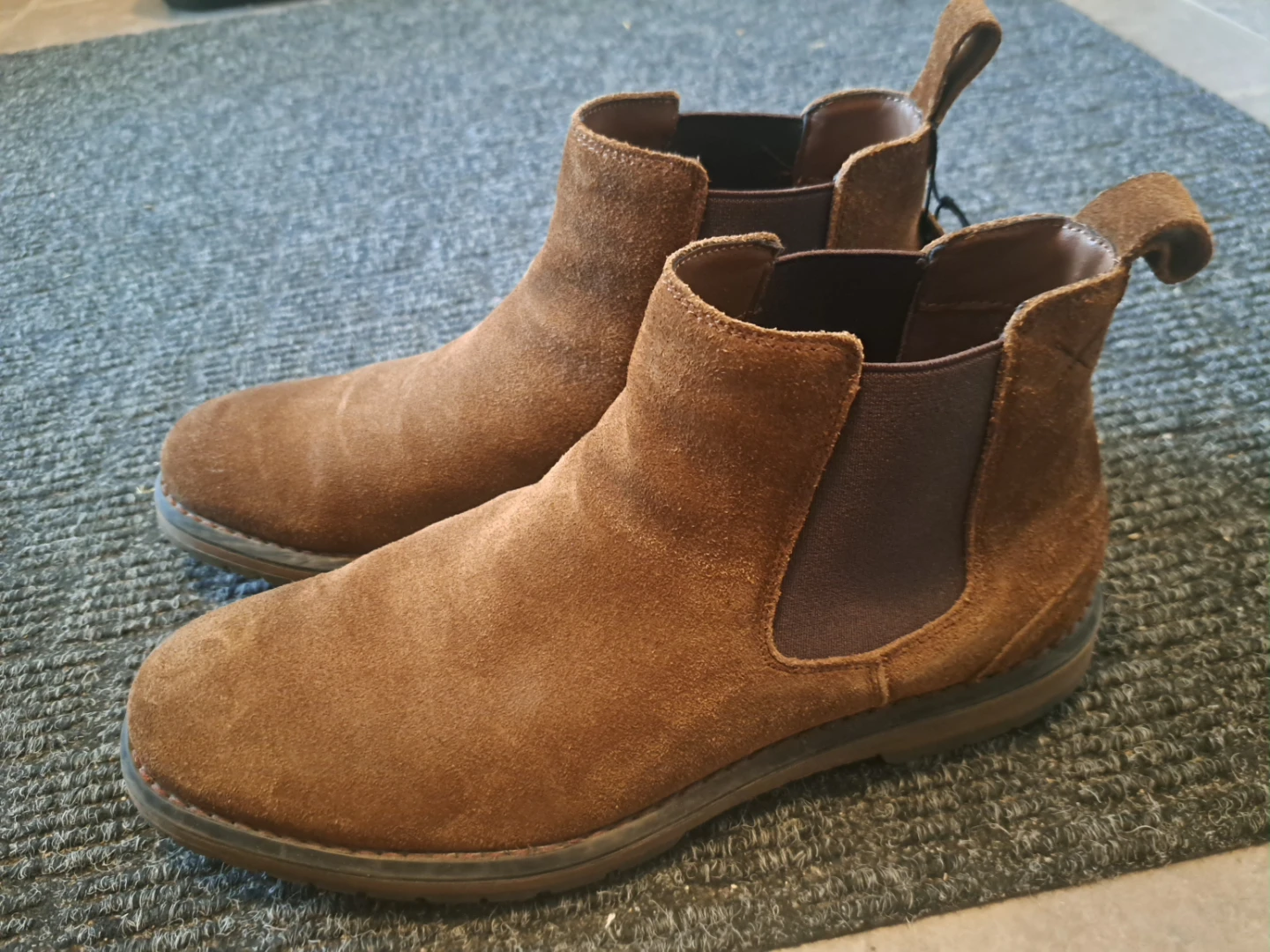 Size 8  Brown Suede Chelsea Boots - photo 2