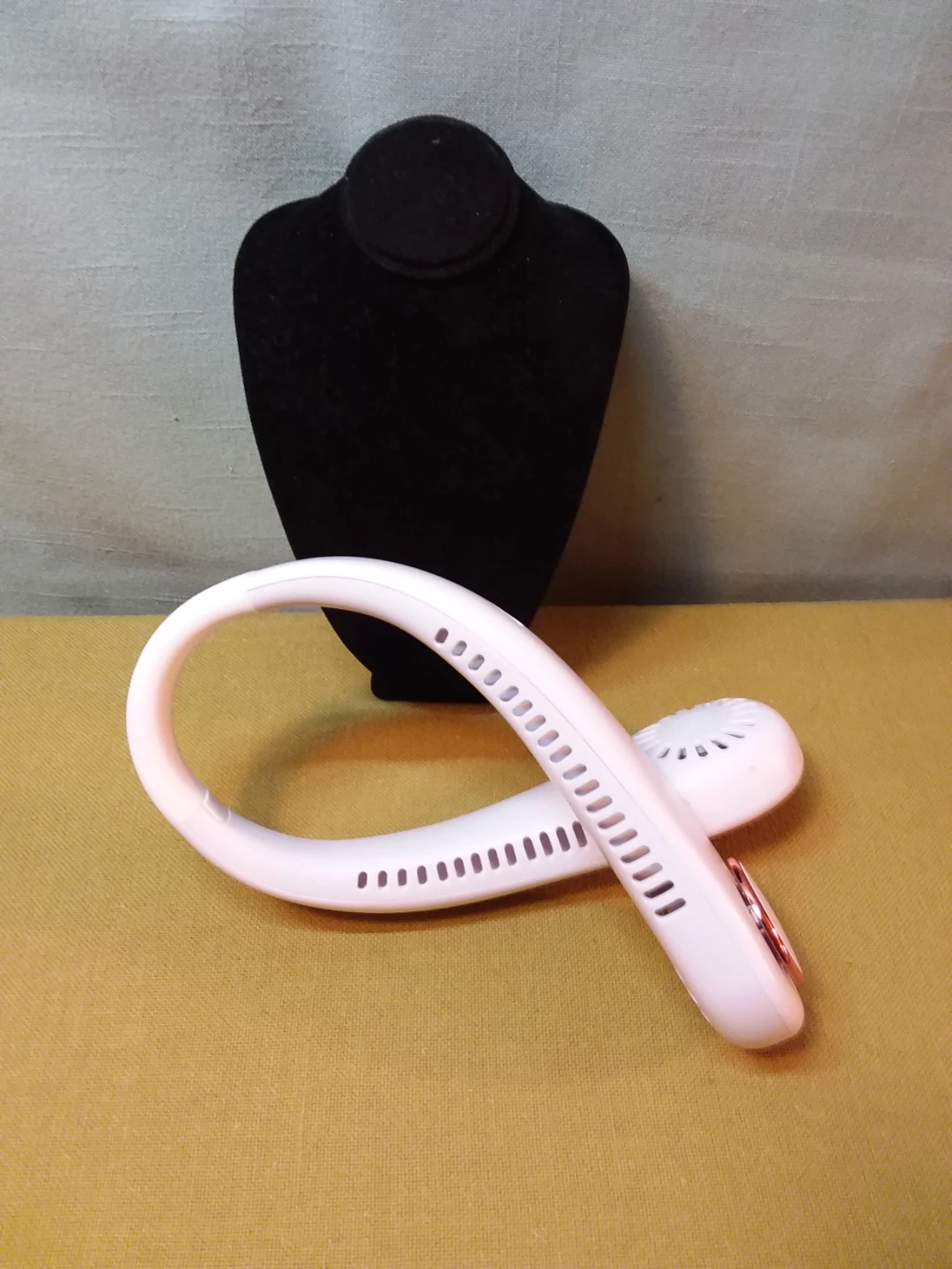 🏈 🥵 🪭🆒  😎 Like 🆕 White Portable (Super Flexible) Neck Fan 🪭 - photo 2