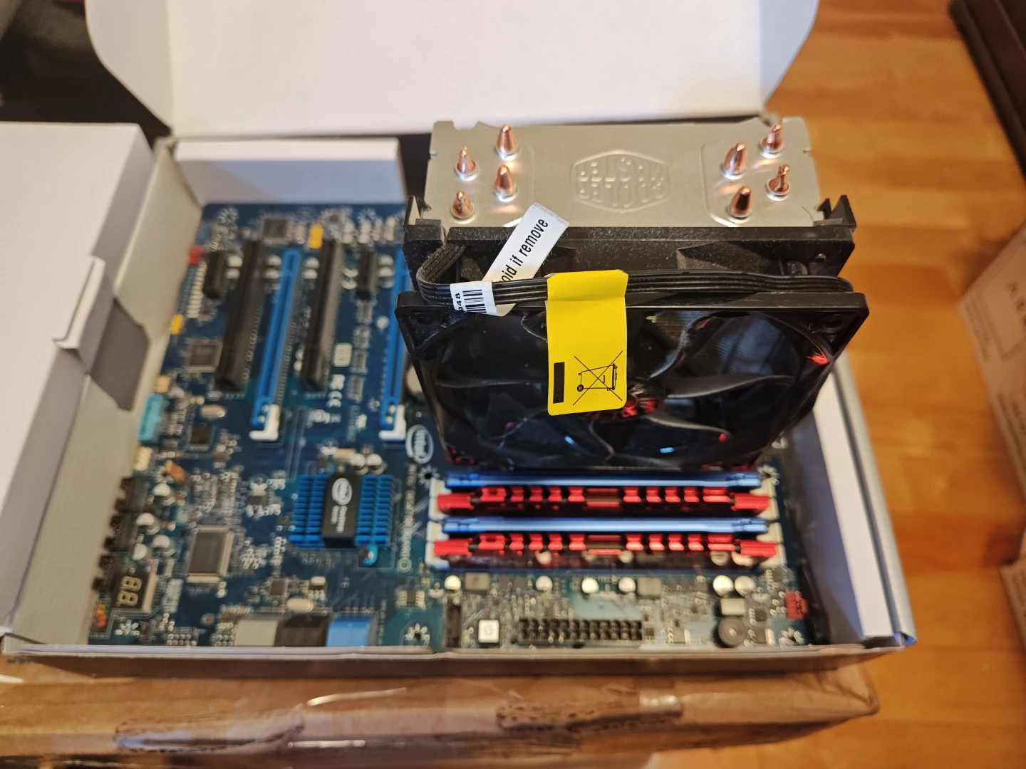 Intel i5-3570K motherboard. 28gb RAM. Cpu cooler. Bundle.