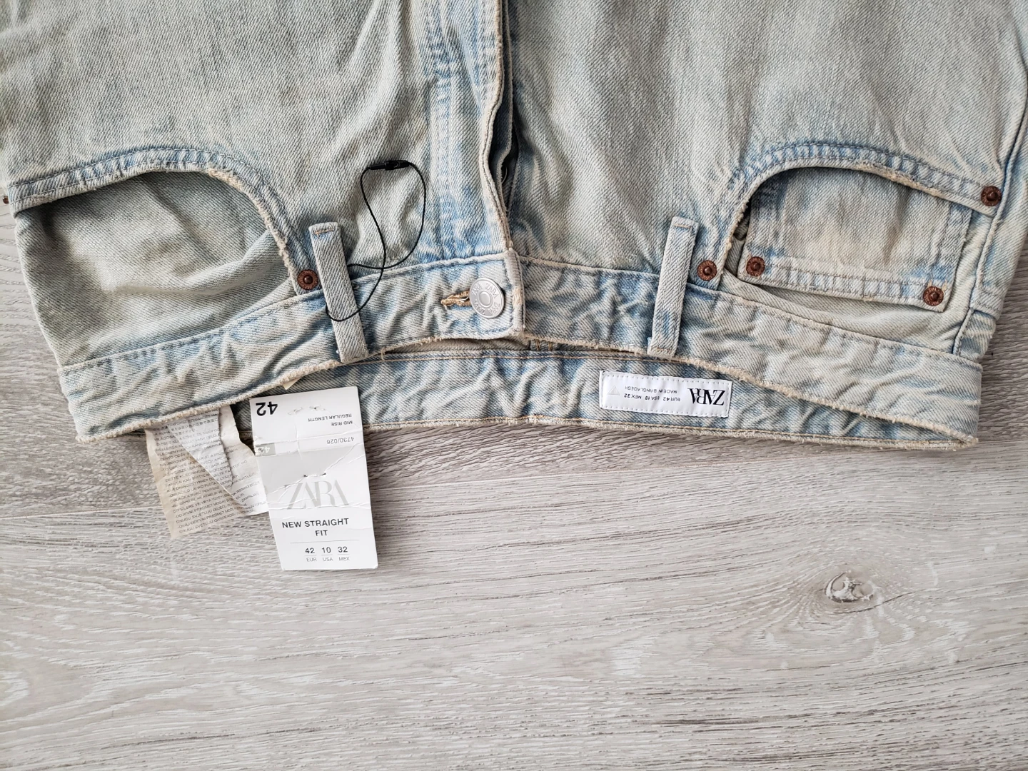 Zara New Straight Fit Jeans - Size 42 - photo 3
