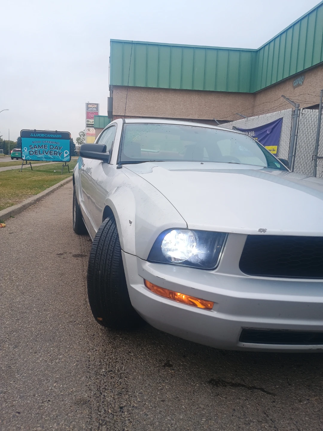 Silver Ford Mustang