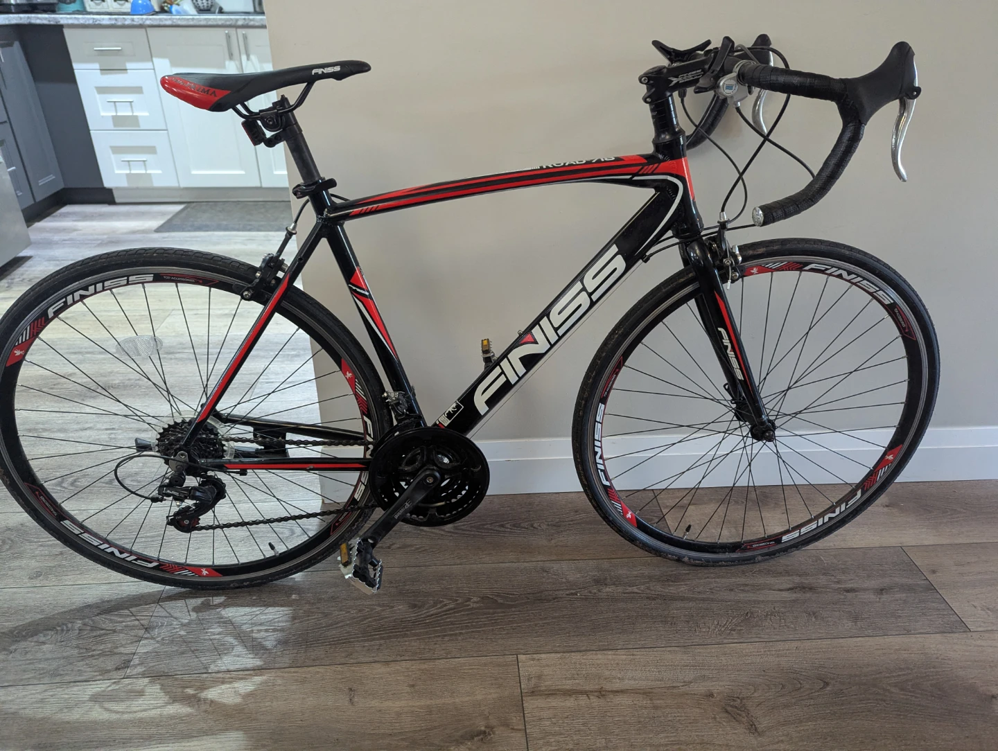 Road bike. New condition