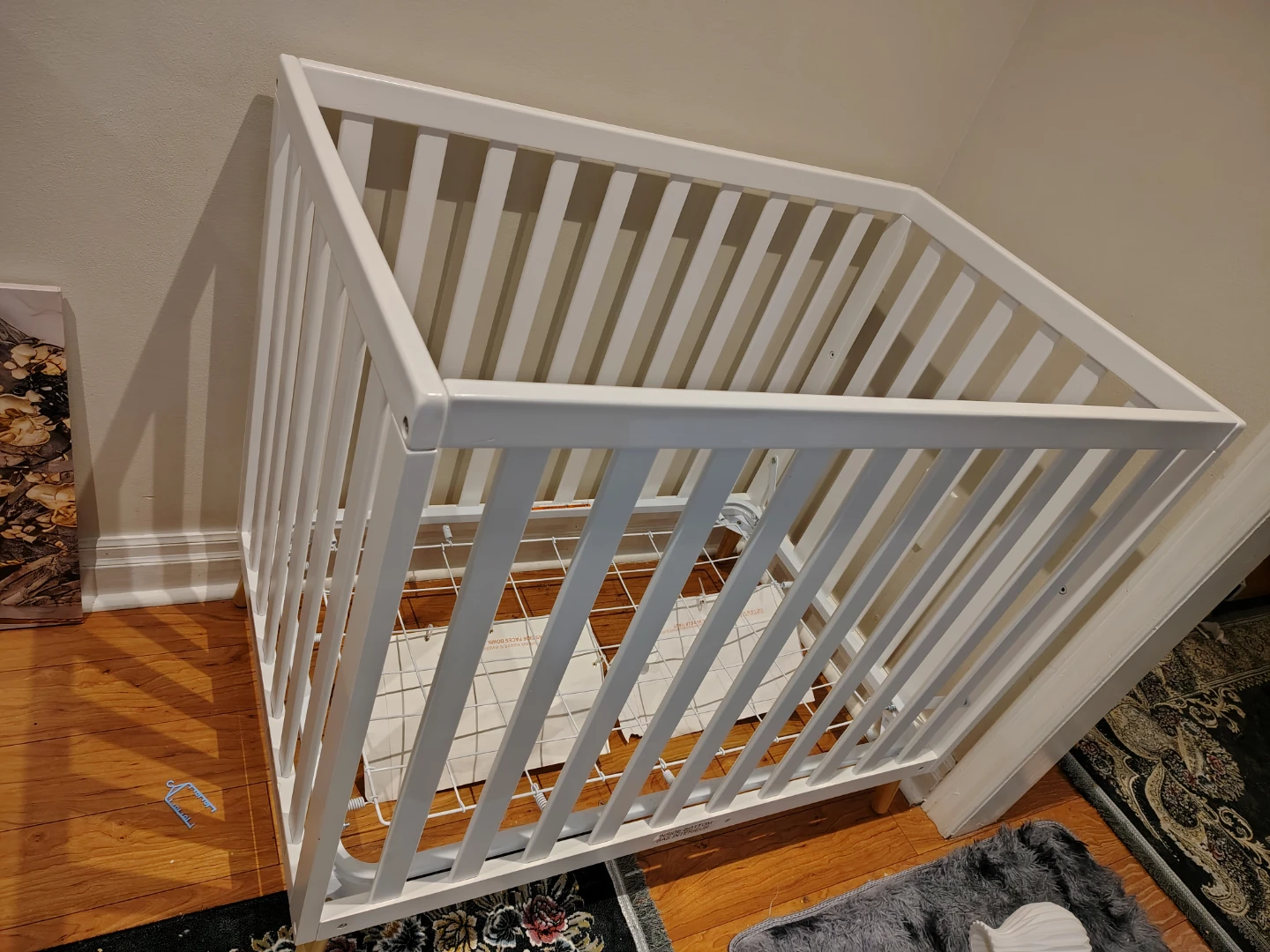 White Baby Mini Crib - photo 4