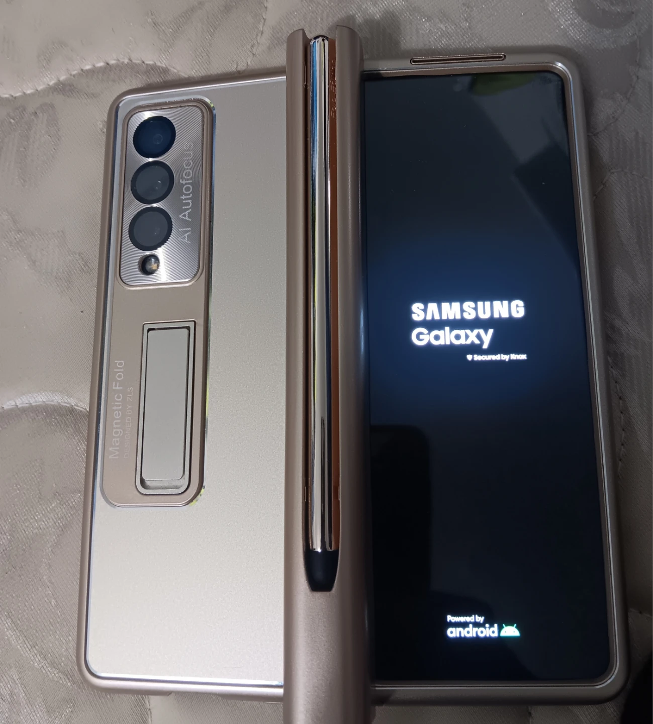 Samsung Galaxy Fold Phone Case with Magnetic Fold - photo 5