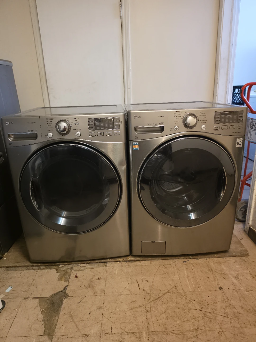 LG Washer and Dryer Set