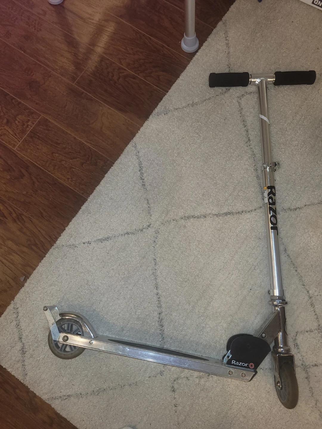 Razor scooter