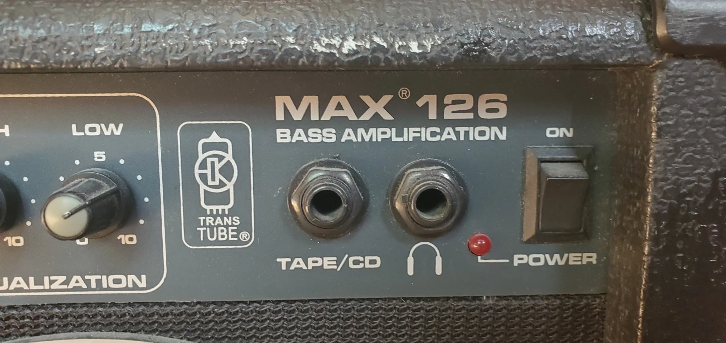 Peavey MAX 126 Bass Amplifier - photo 2