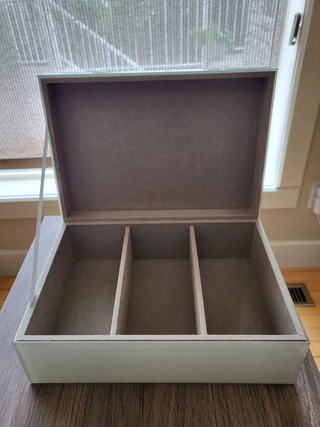 LOVE pattern mirrored storage box