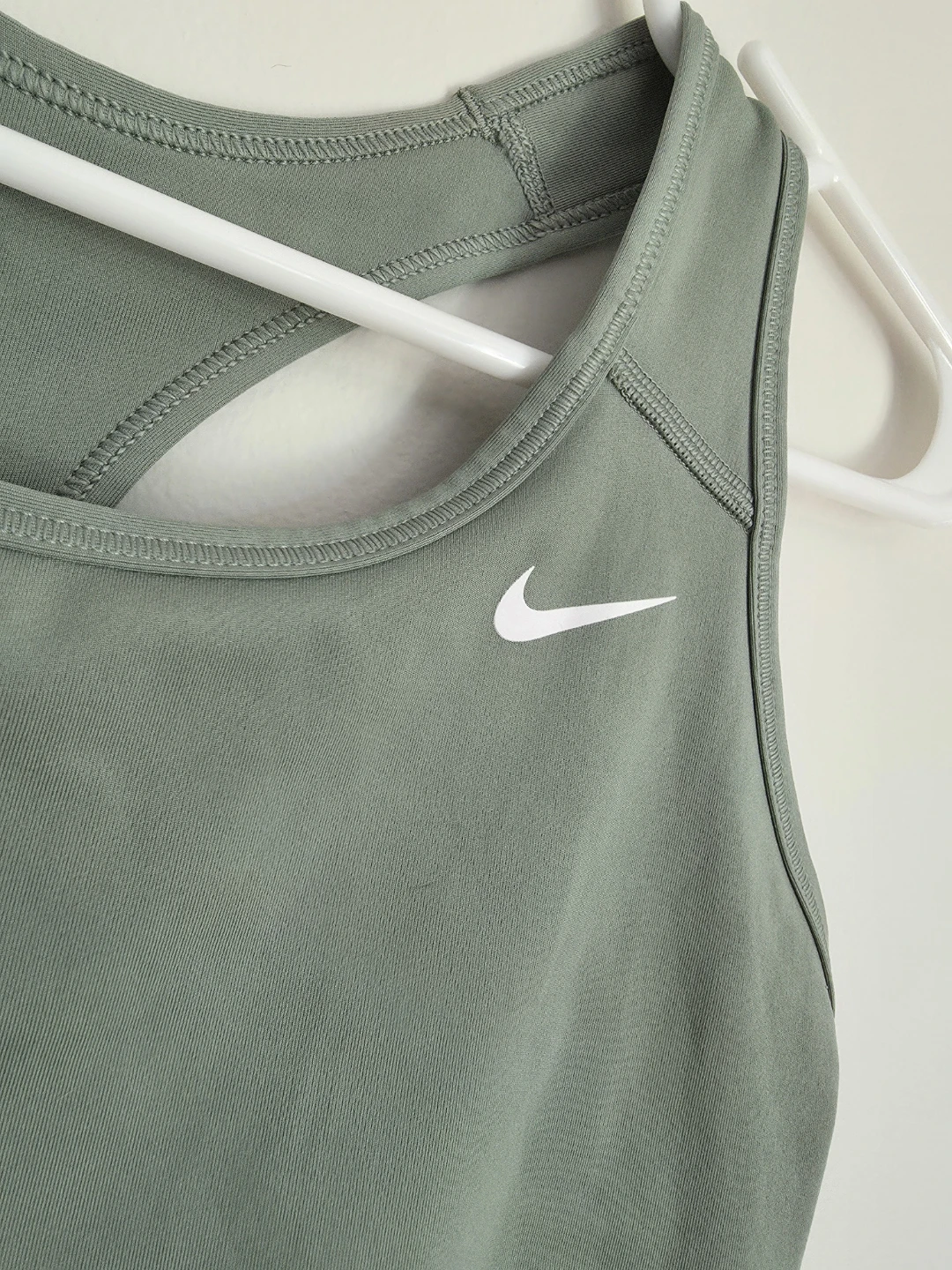 Nike Sports Bra - Green - Size Large - photo 2