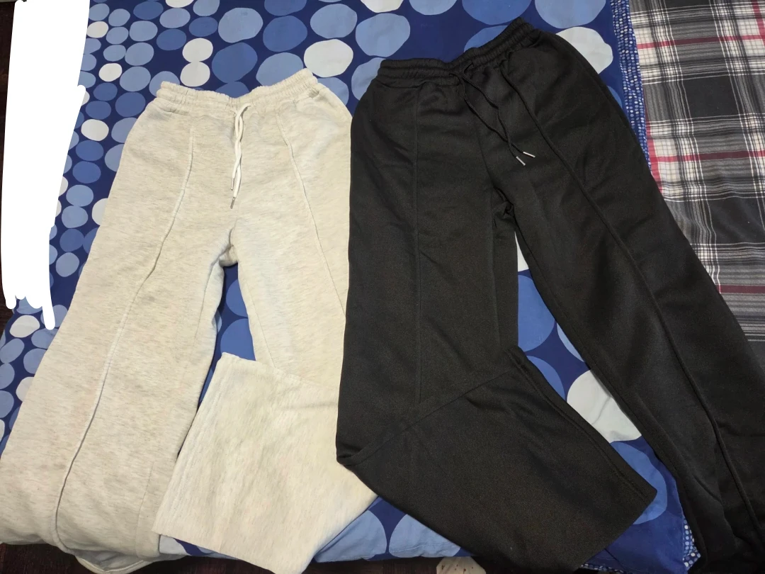 Brand new 2pcs flare legs joggers both for 12$