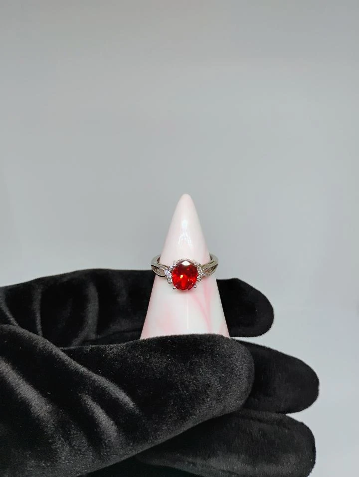 Red Oval Beauty 925 silver ring