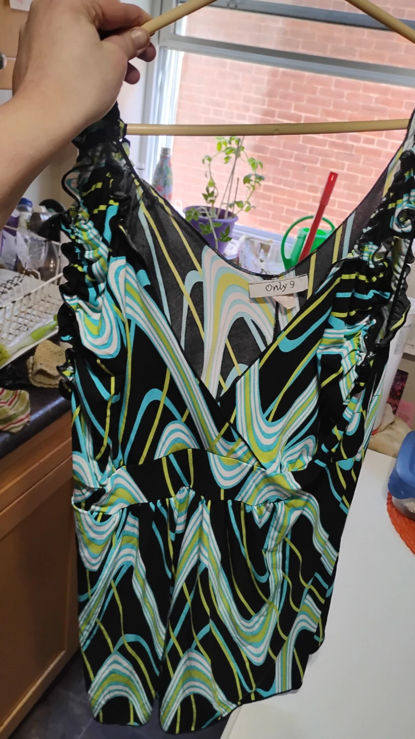 Only 9 patterned sleeveless top - Womens Medium
