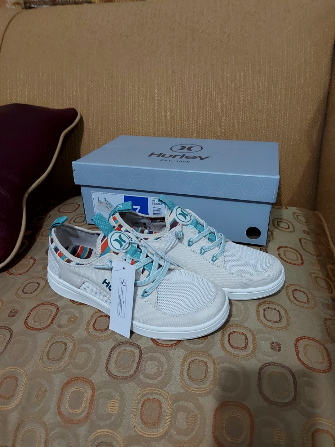 Hurley shoes size 7 - photo 4