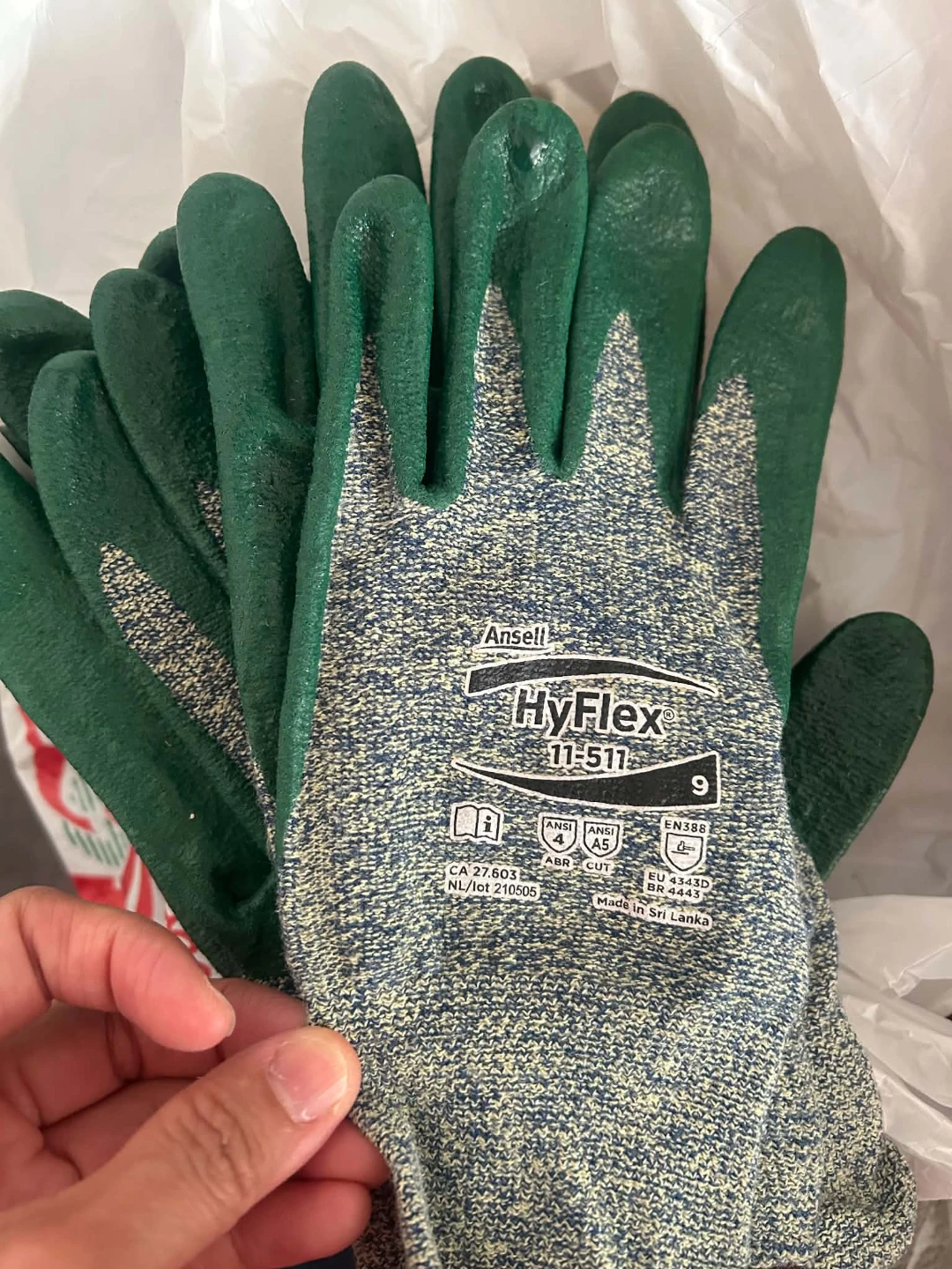 Working gloves