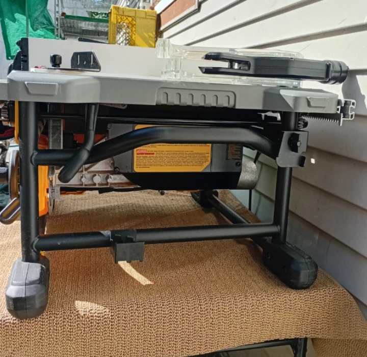 DEWALT Table Saw [ near"mint-condition ] - photo 3