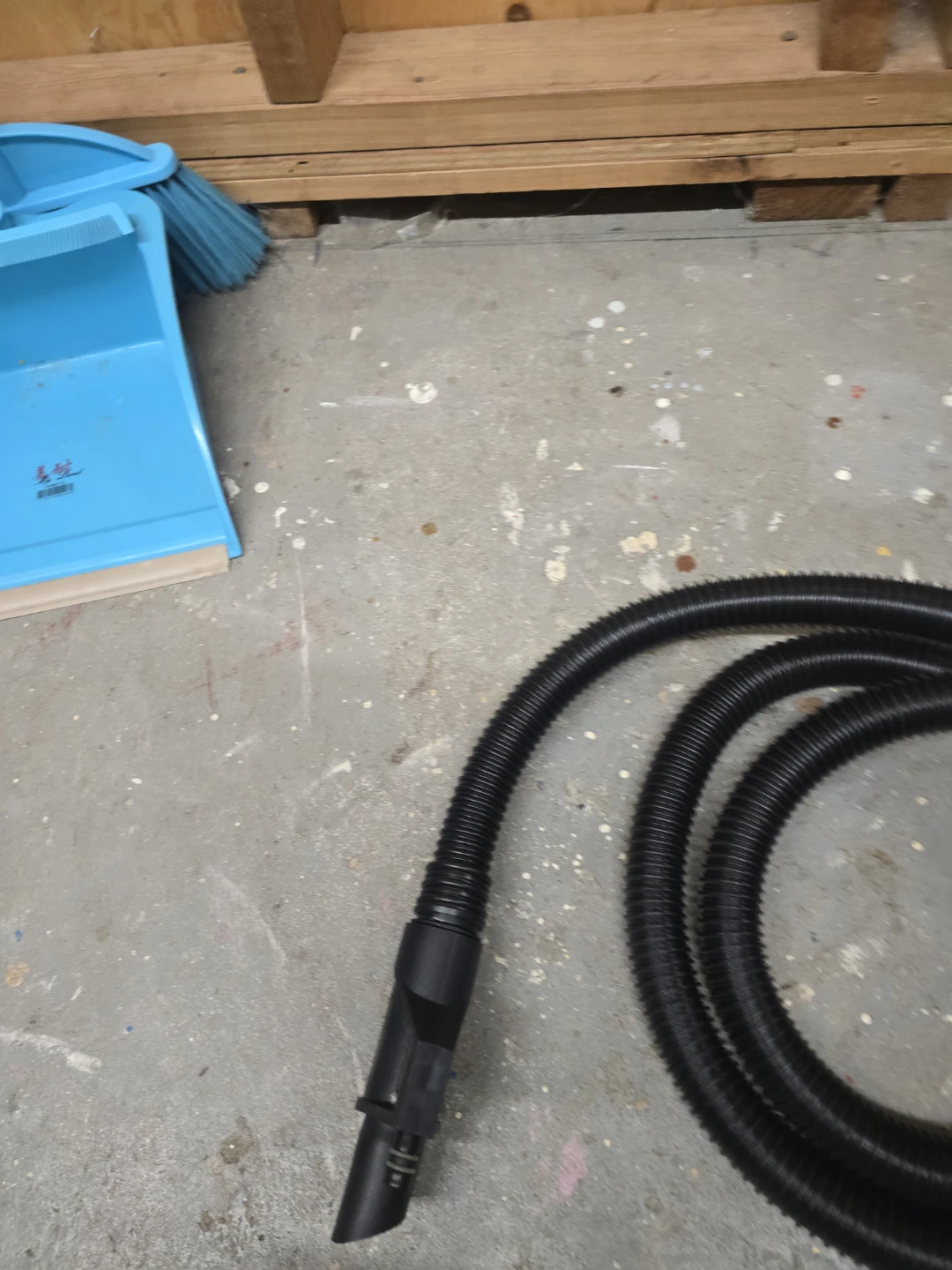 Hoover Dual Power Max Carpet Cleaner Hose & Tool Brush - photo 3