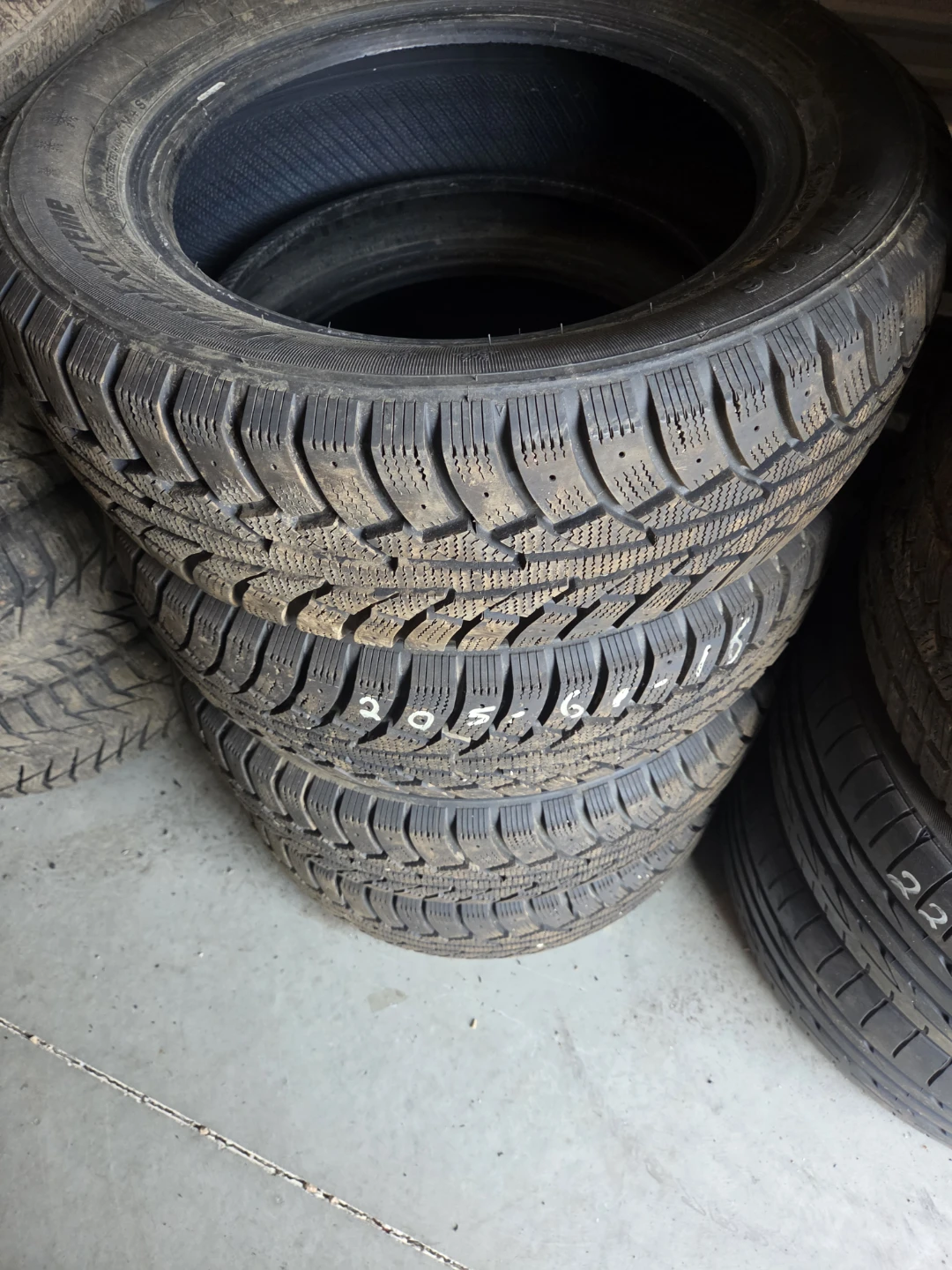 205/60R16 Frost Extreme Winter Tires