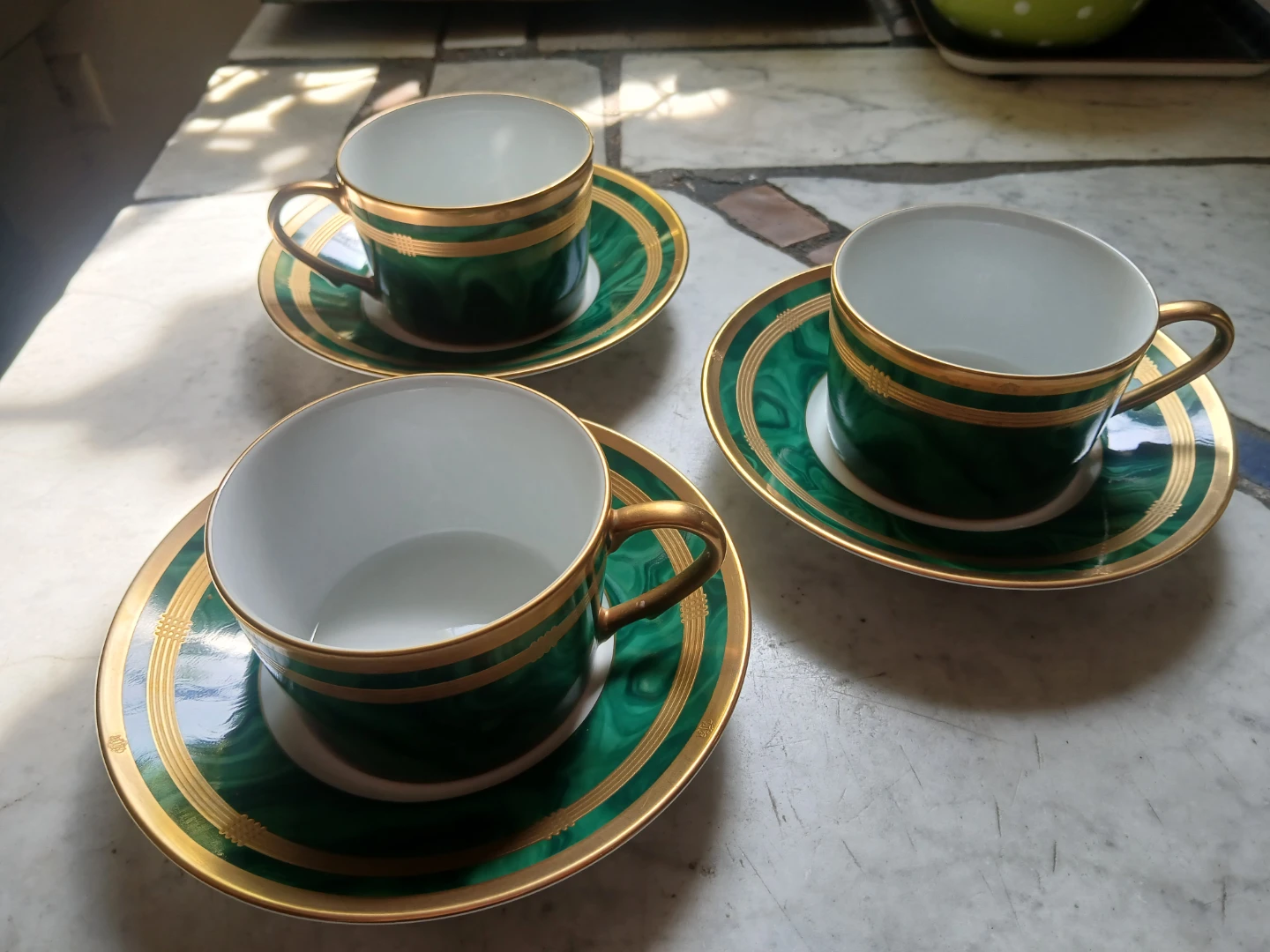 🏈   Christian Dior Gaudron Malachite Tea Cups and Saucers - photo 3