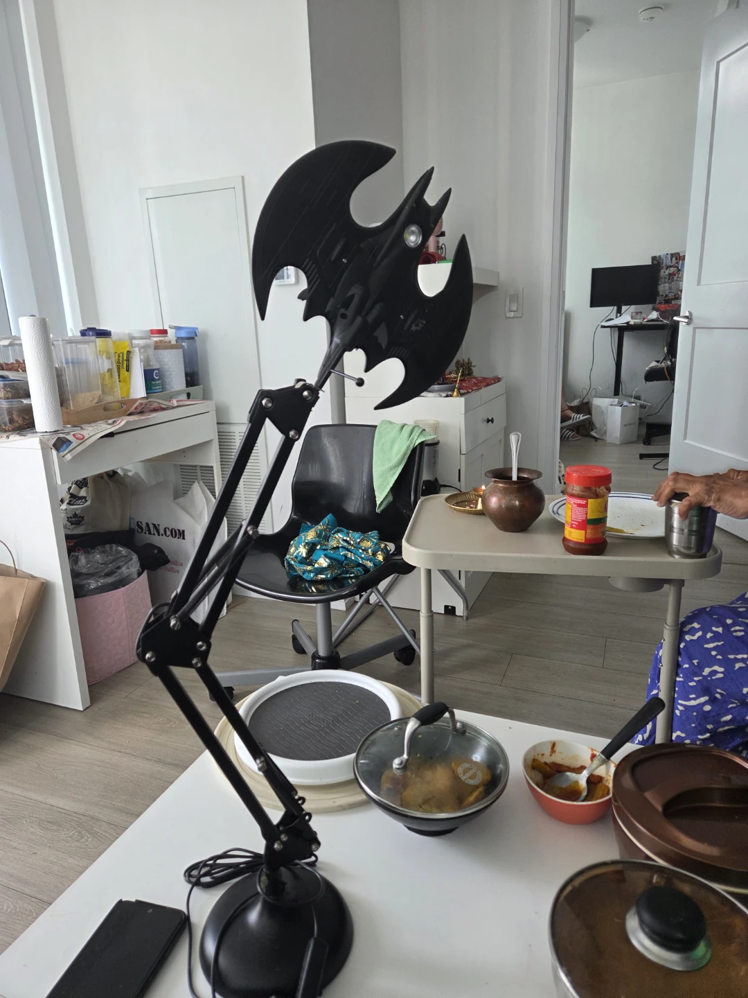 Black Bat-Shaped Desk Lamp - photo 4