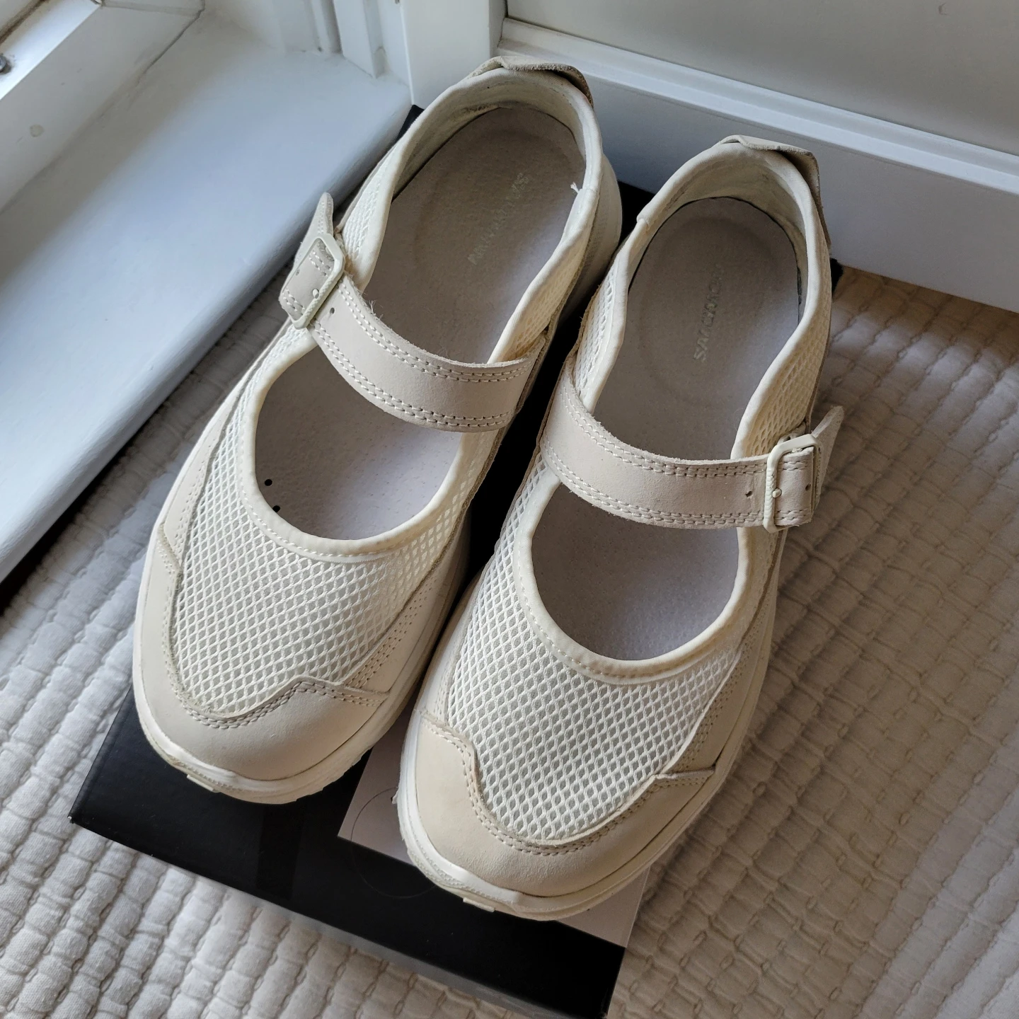 Salomon Marie Jeanne sneakers