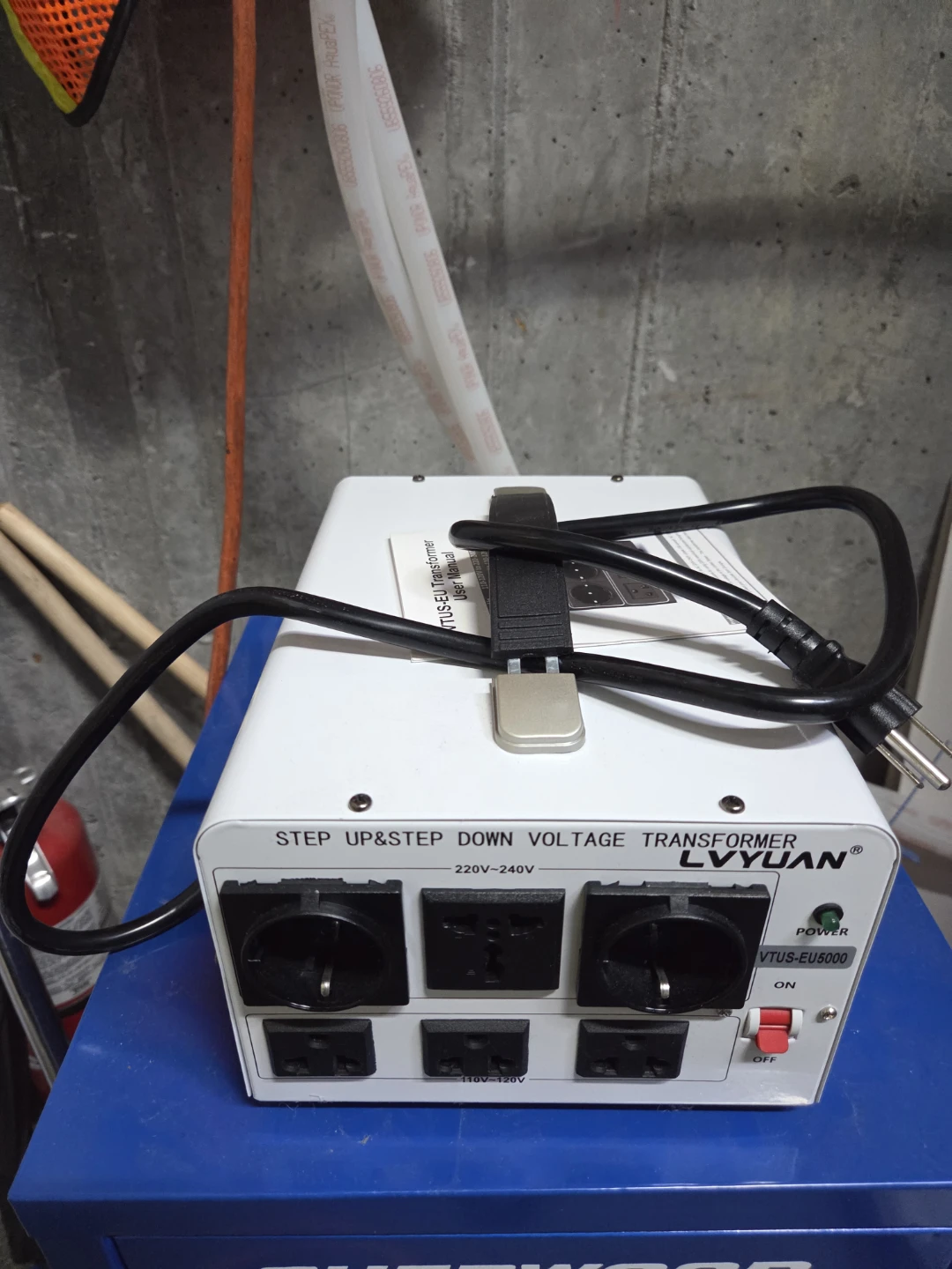 LVYUAN Step Up & Step Down Voltage Transformer
