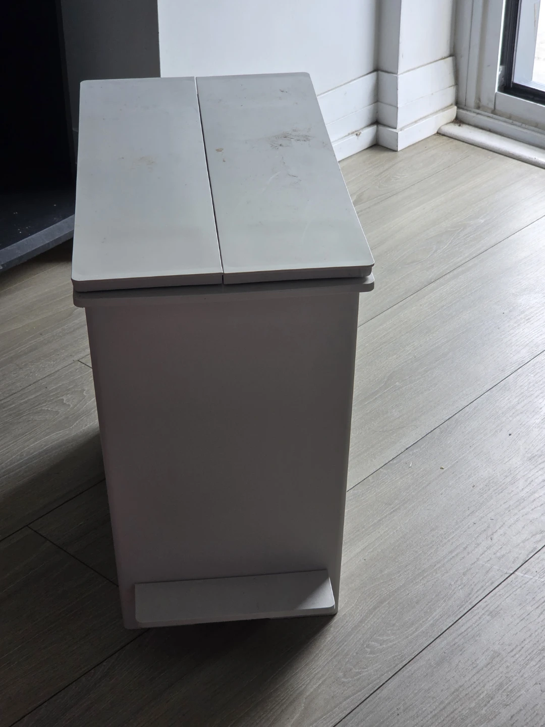 Grey slim pedal trash can - photo 3