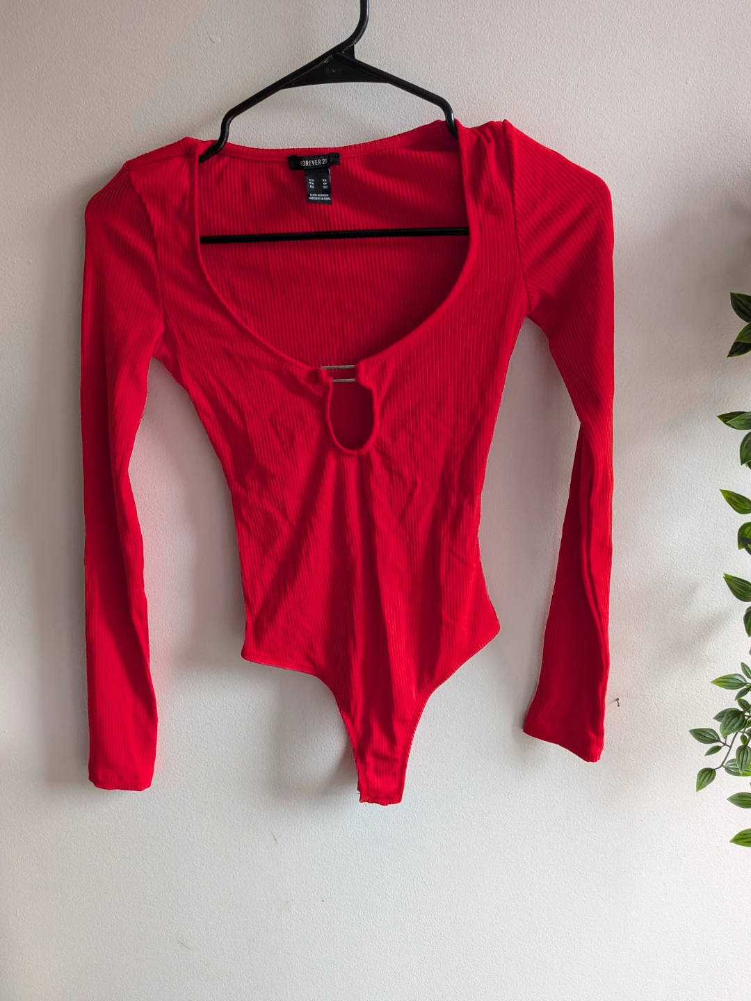 🏈Forever 21 Red Ribbed Bodysuit in excellent condition