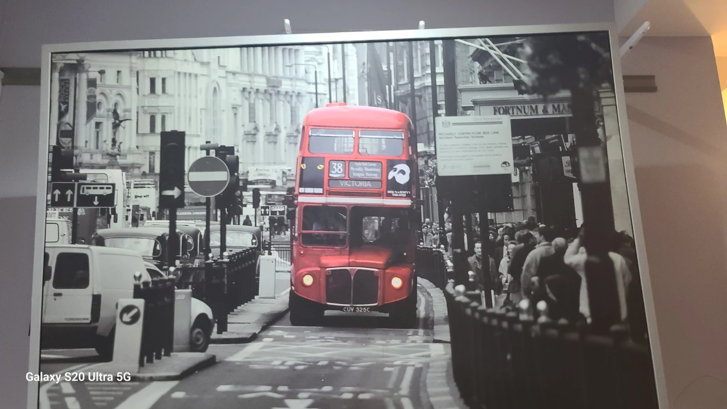 London Bus Wall Art Print