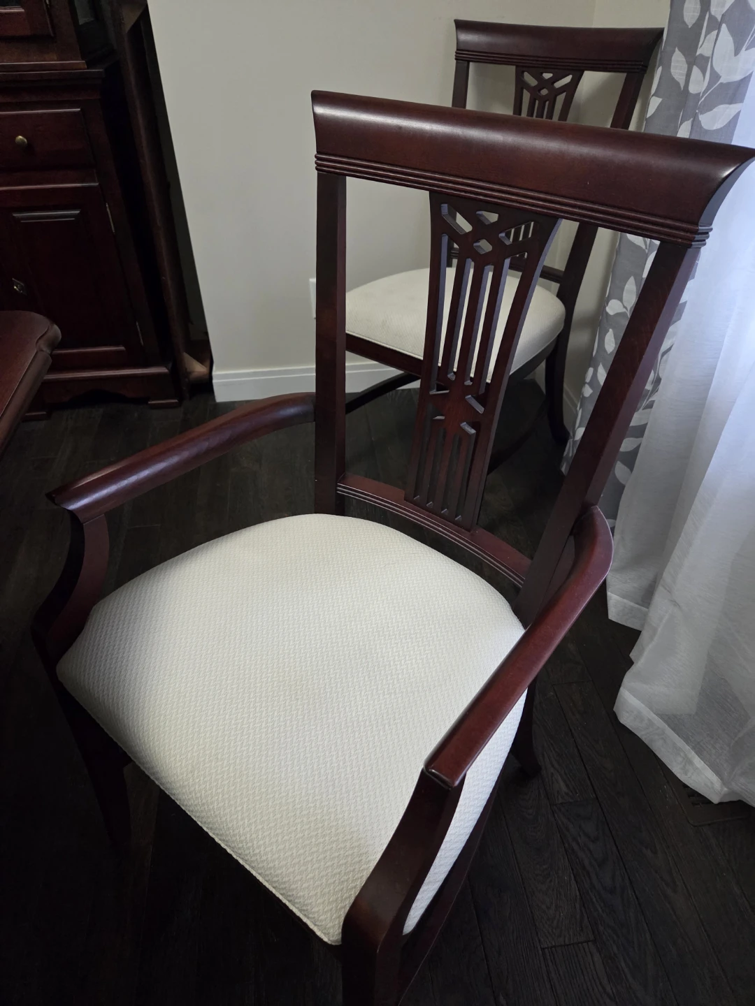 Cherry wood dining set - photo 4