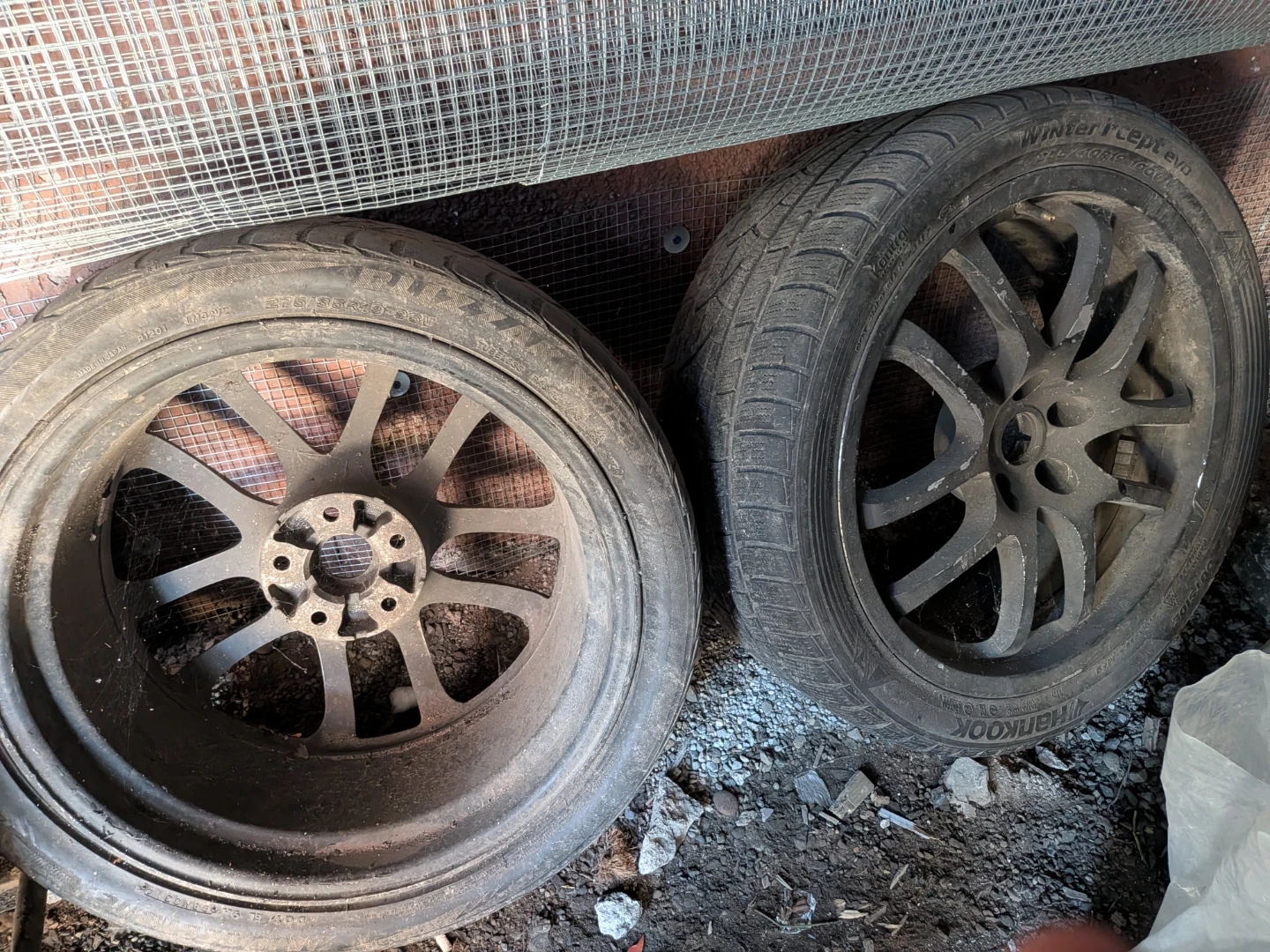 Hankook Winter I*cept Evo Tires - photo 2