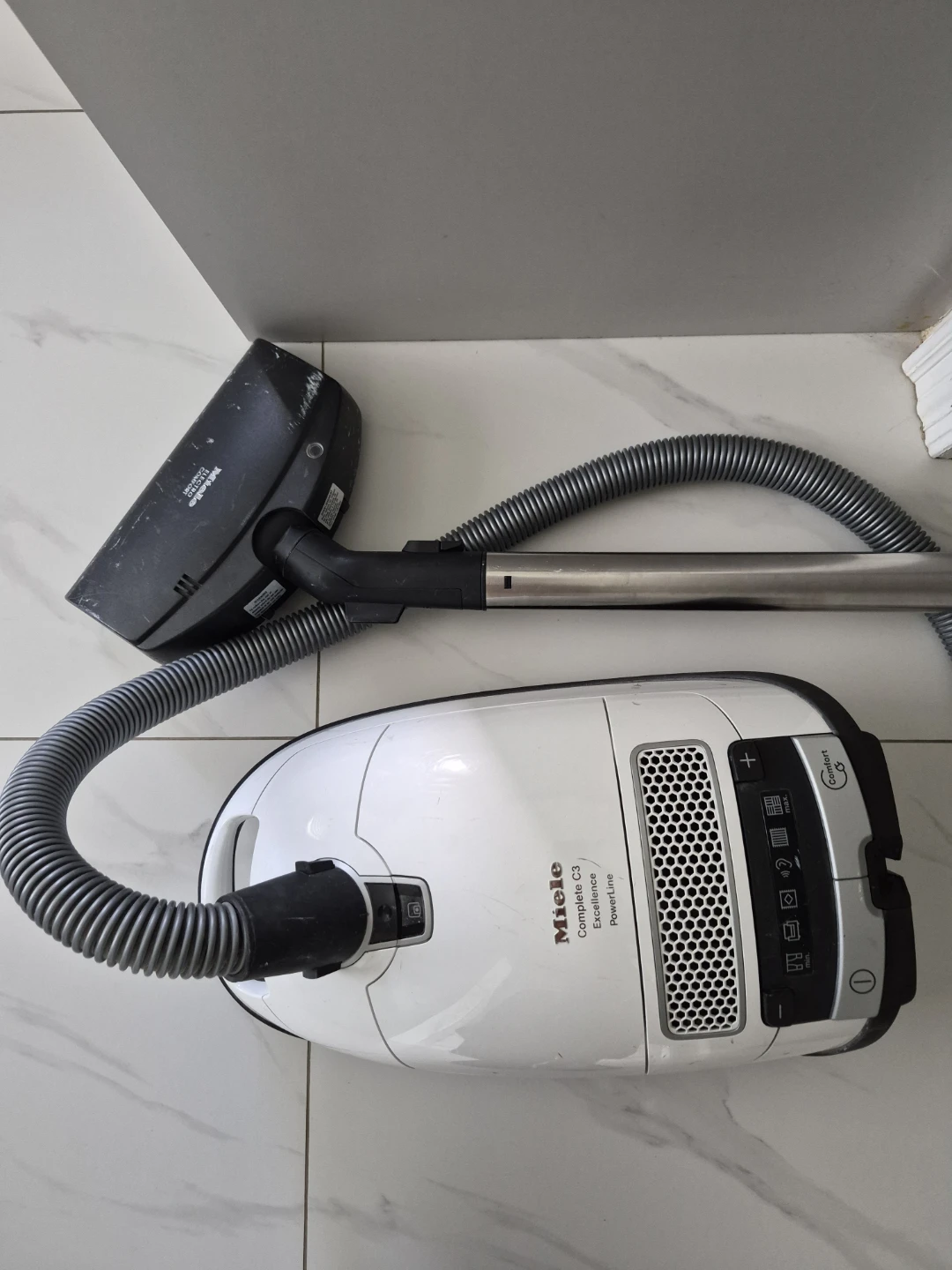 Miele Complete C3 Excellence Canister Vacuum
