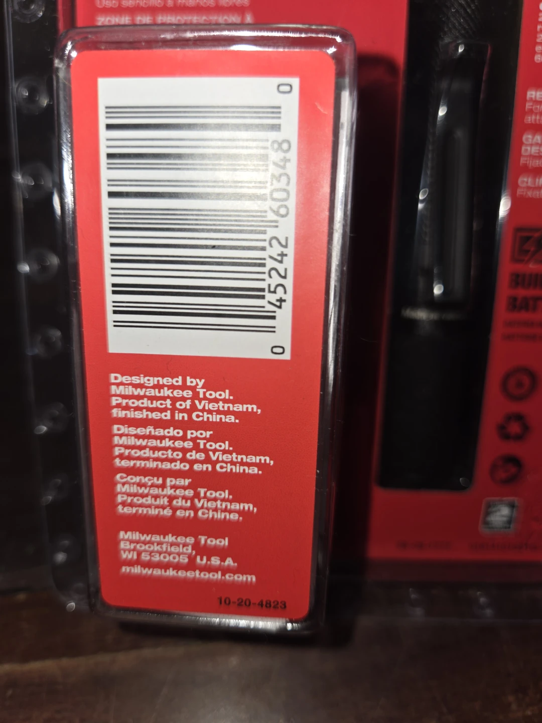 Milwaukee 2010R Rechargeable 250L Penlight with Laser - photo 3