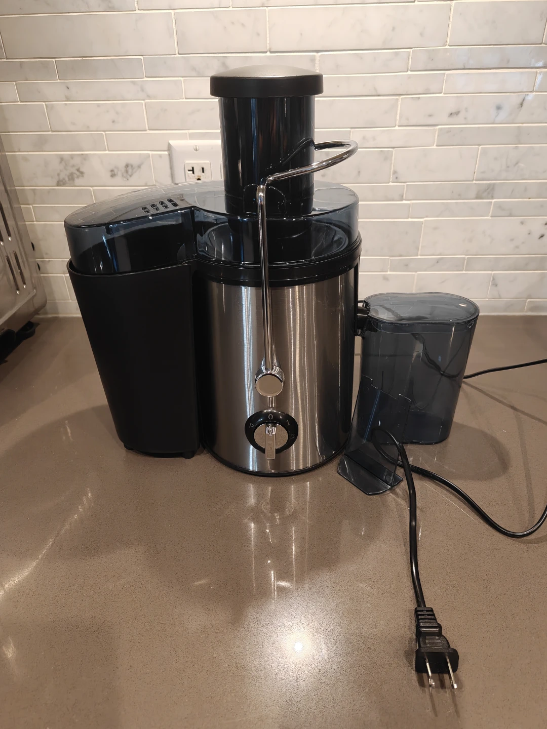 Electric juicer