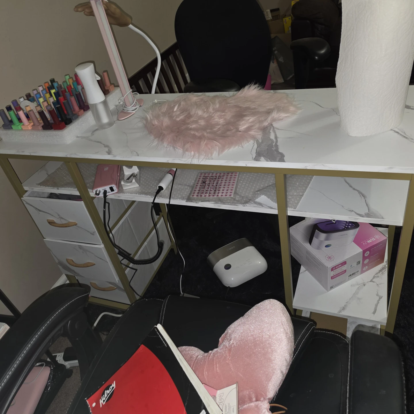 Nail technician desk with storage drawers - photo 3