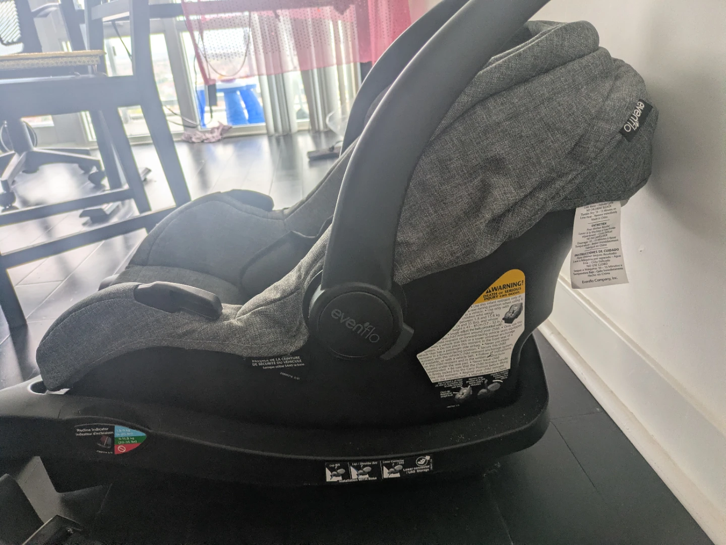 Evenflo LiteMax Infant Car Seat - photo 3