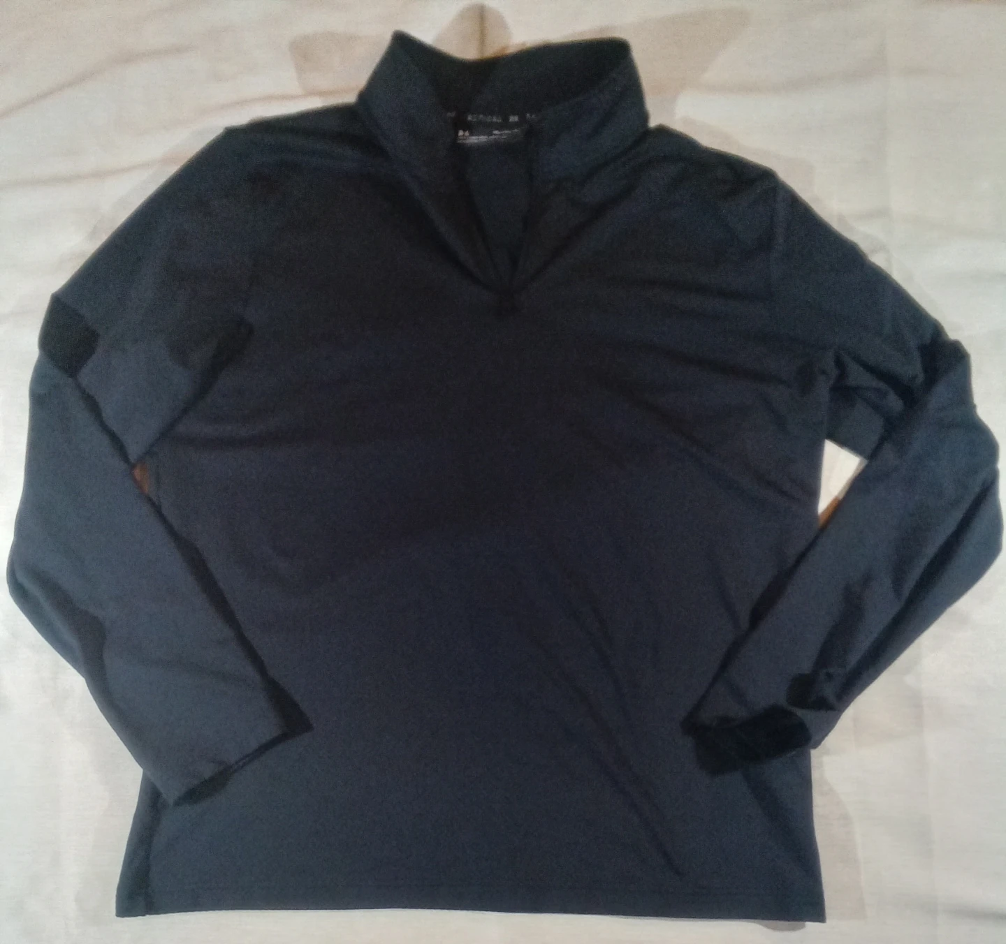 Men's Under Armour Tactical 1/4 zip pullover. XL, Loose fit. EUC