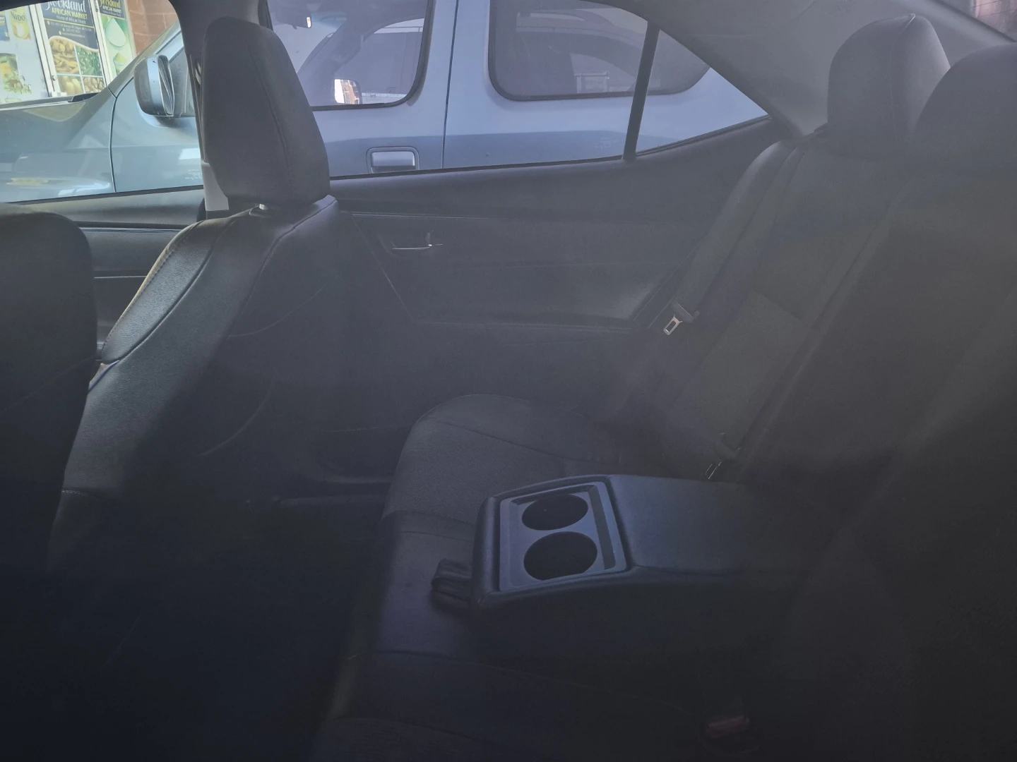 Black Toyota Corolla SE - photo 5