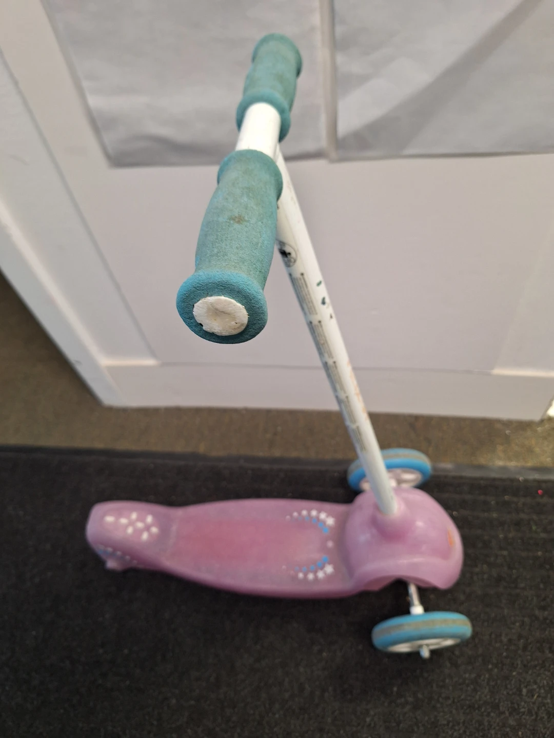 Razor Kids 3-Wheel Scooter free - photo 2